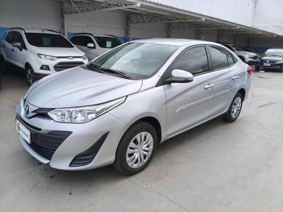 TOYOTA YARIS 1.5 16V FLEX SEDAN XL LIVE MULTIDRIVE